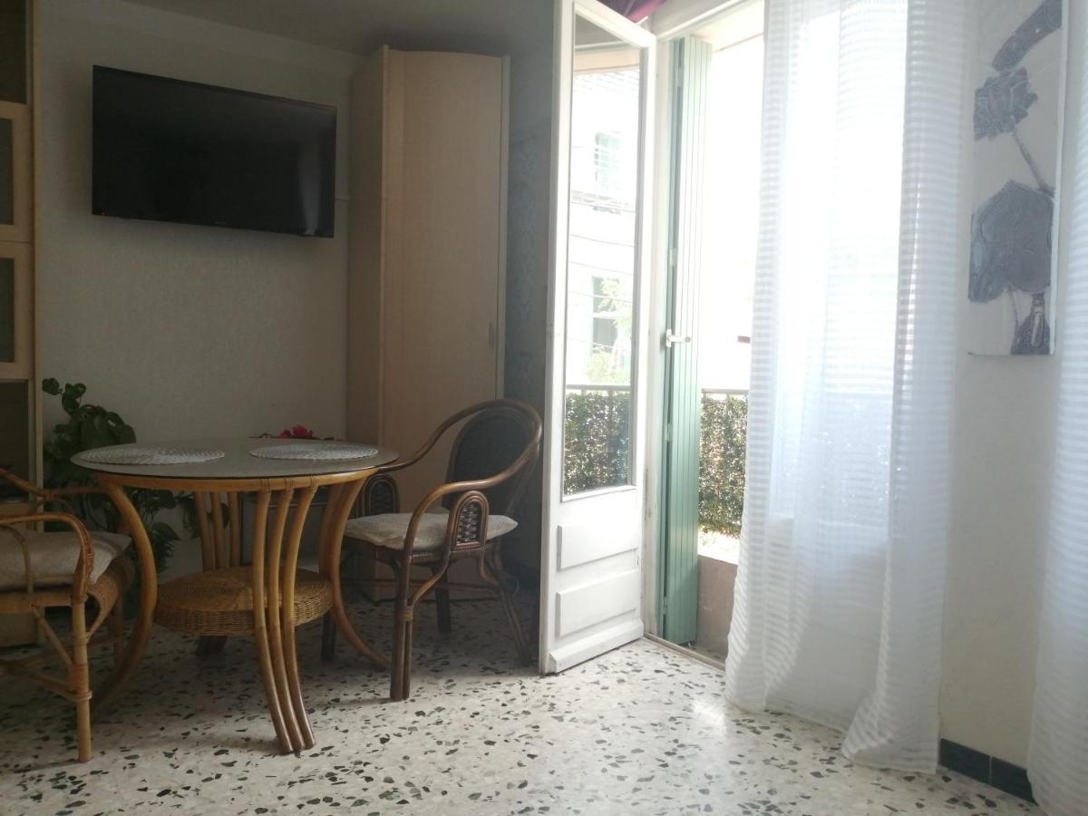 Magnifique Studio Non Fumeur Pres De La Gare Béziers Exteriér fotografie