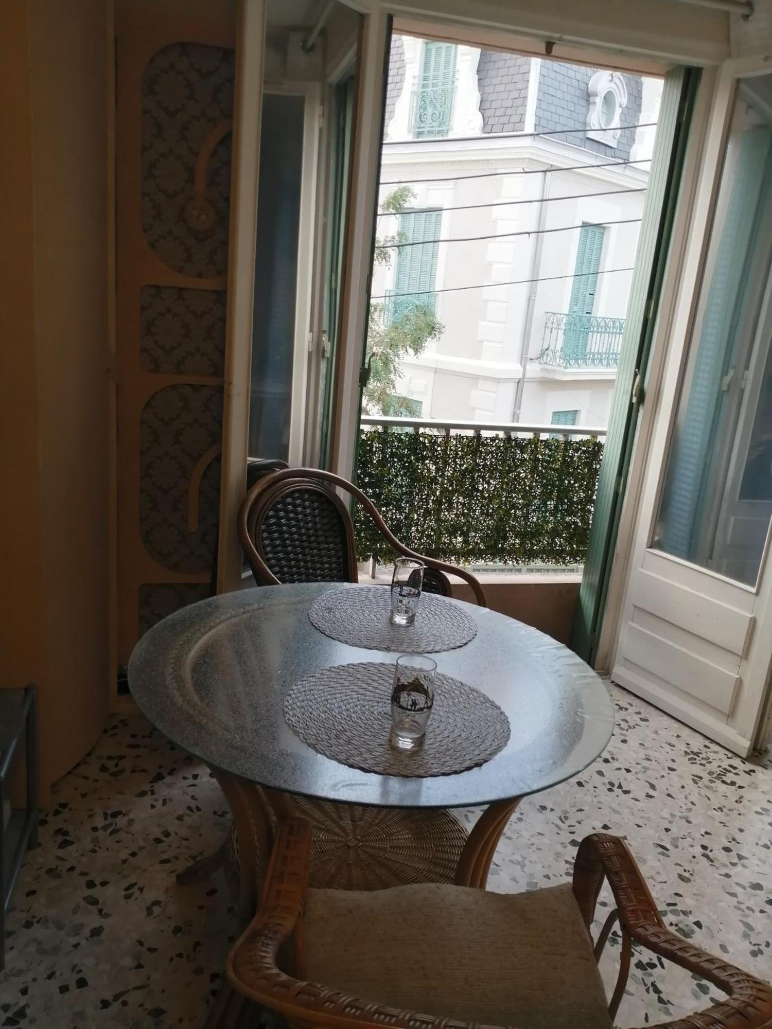 Magnifique Studio Non Fumeur Pres De La Gare Béziers Exteriér fotografie