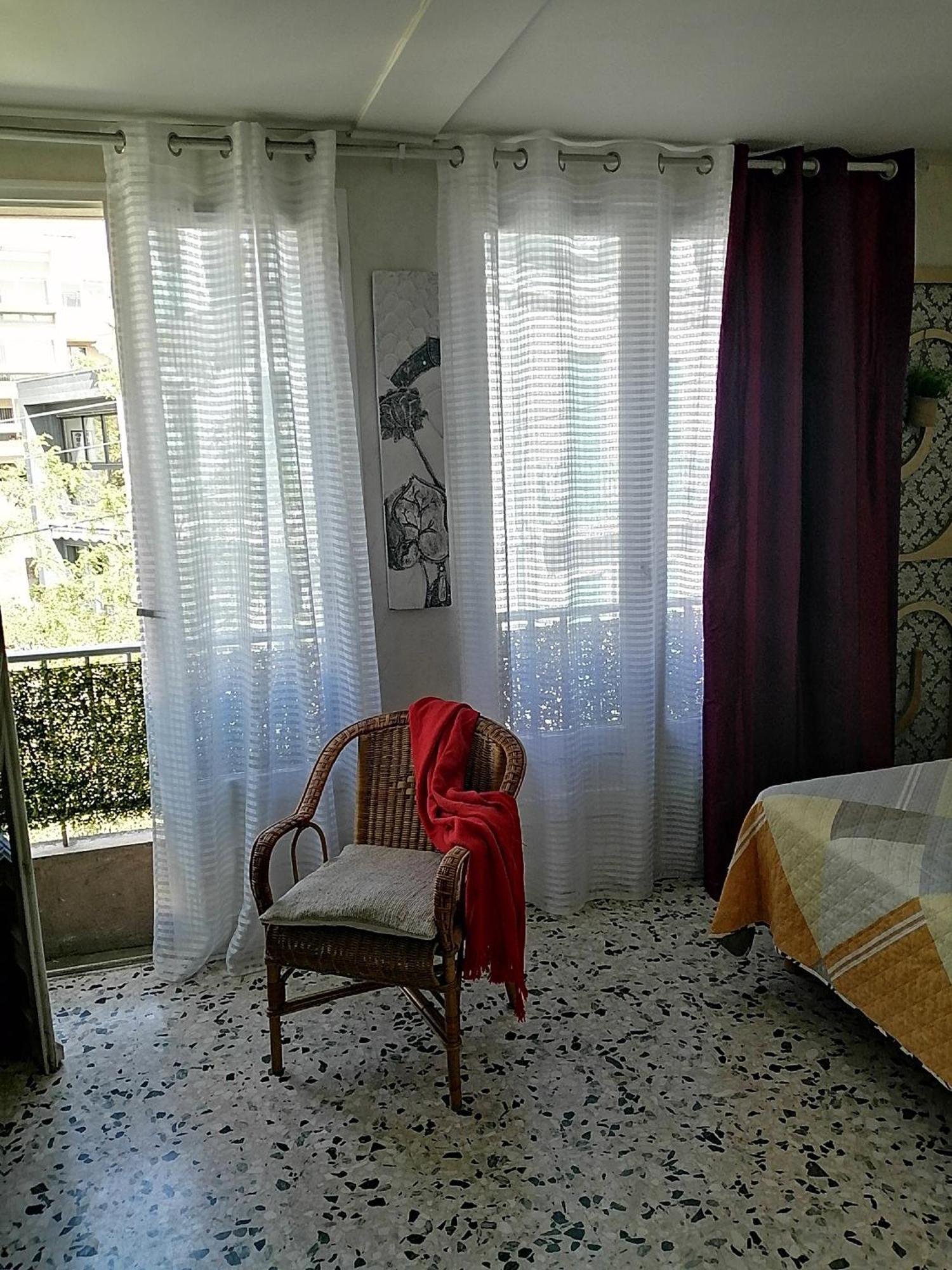 Magnifique Studio Non Fumeur Pres De La Gare Béziers Exteriér fotografie