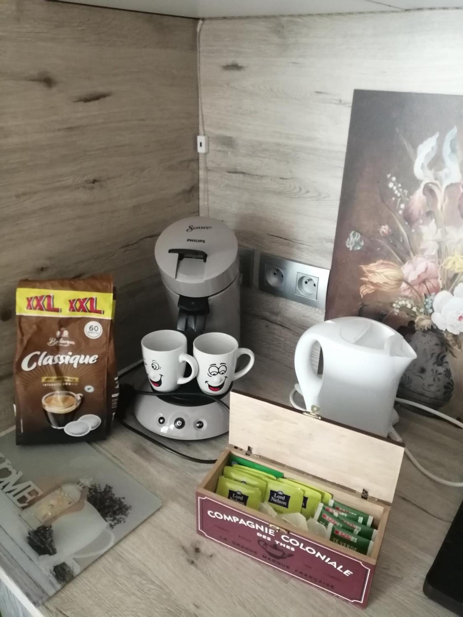 Magnifique Studio Non Fumeur Pres De La Gare Béziers Pokoj fotografie